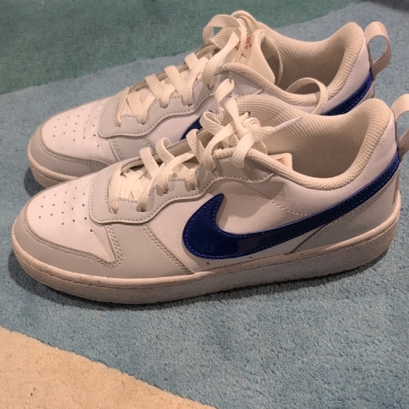 Nike White And Royal Dunks - Picture 2 of 6